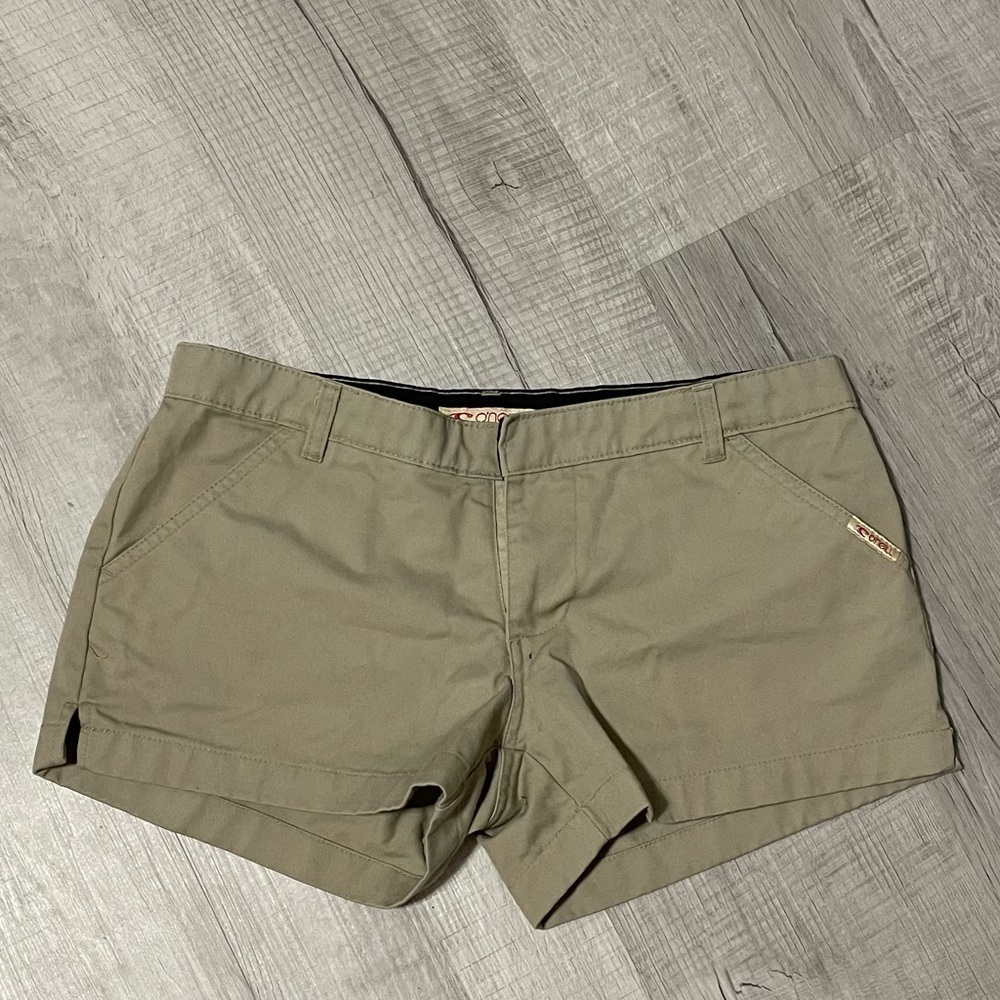 Women’s size 3 O’Neill tan cargo shorts